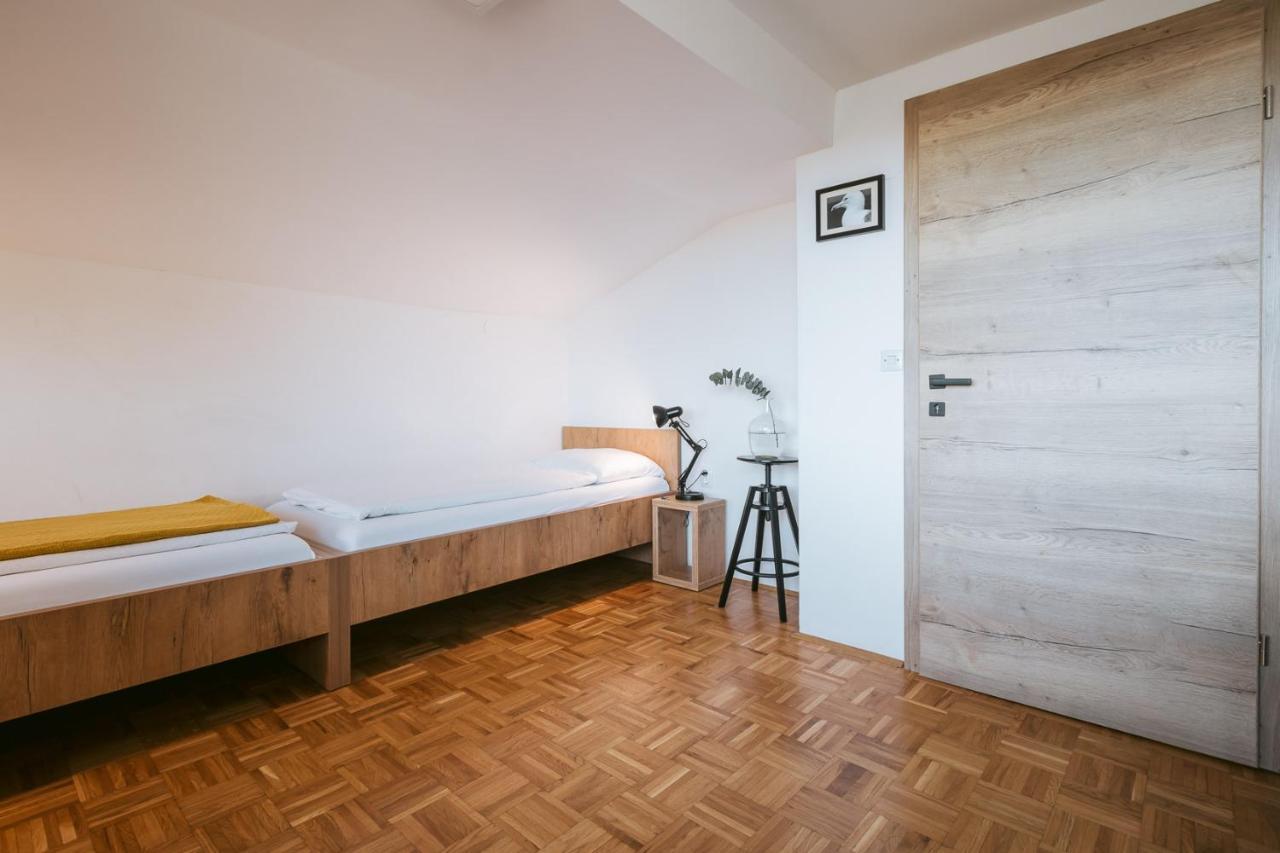 Pri Karlu Rooms & More Marburgo Esterno foto