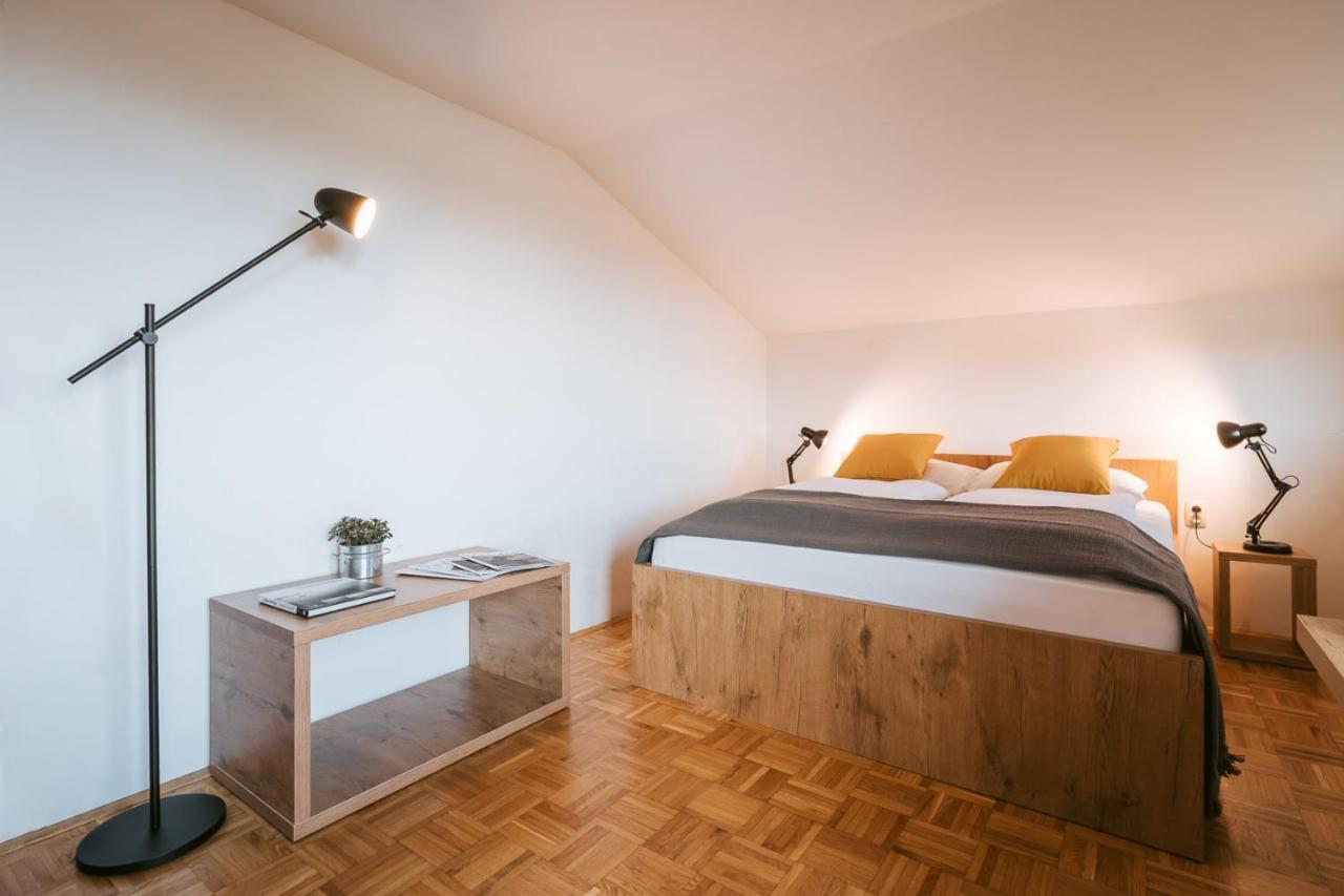 Pri Karlu Rooms & More Marburgo Esterno foto