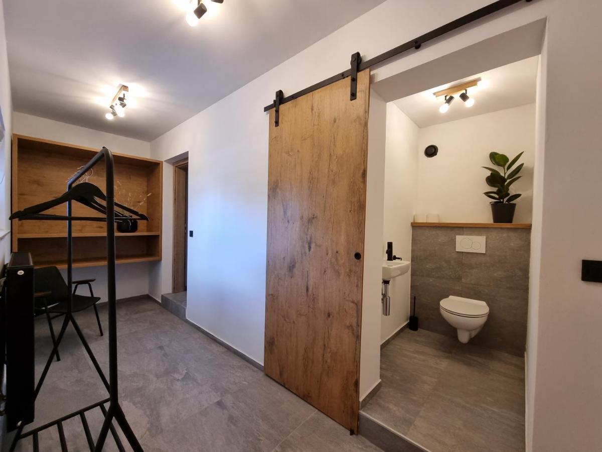 Pri Karlu Rooms & More Marburgo Esterno foto